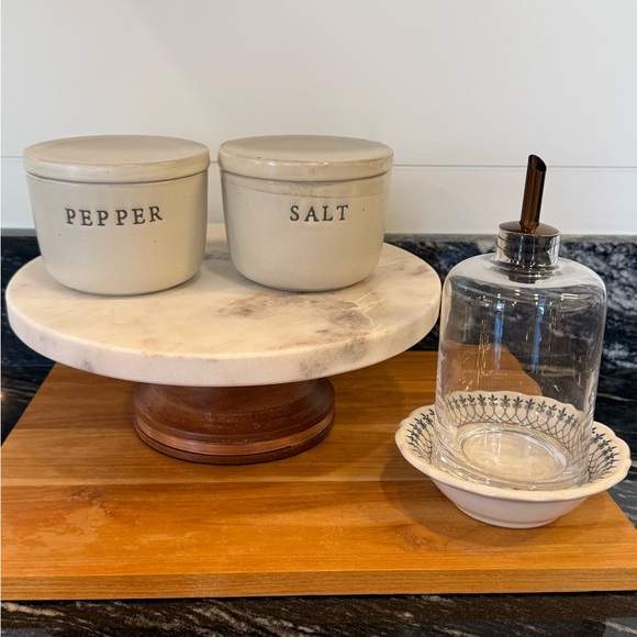 NWT Hearth and Hand White Ceramic Salt and Pepper Bowls - Picture 4 of 4